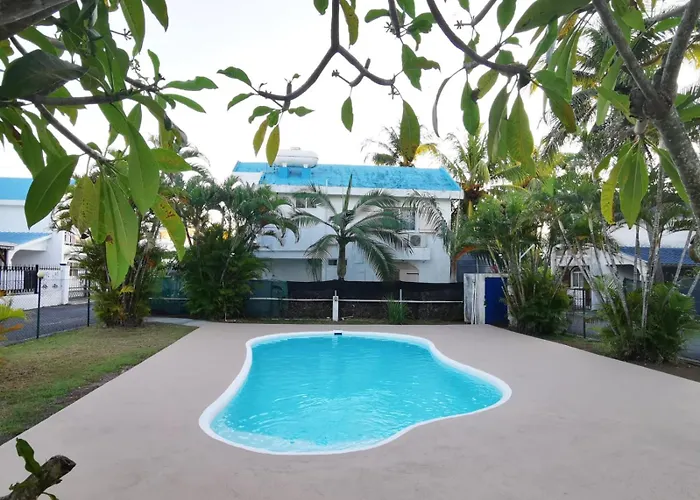 Blue Haven Villa With 4 Bedrooms In Pereybere - 600M From The Pereybere Beach