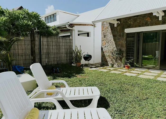 Seaside Cottage By Lov Mauritius, Private Pool & Beach Access
